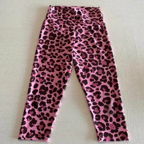 Exoticathletica Capri Performance Leggings - Picture 2 of 4